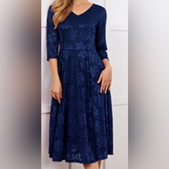 NOCTFLOS size LARGE Elegant, Lace Overlay Navy Floral Midi Dress - Picture 1 of 10